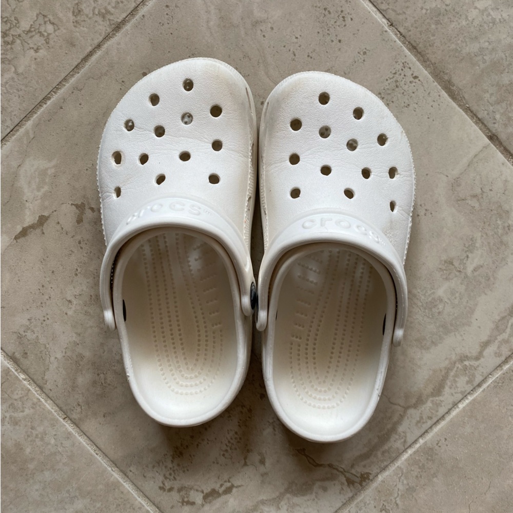 Crocs size 1 youth